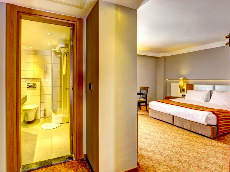 اتاق استاندارد دبل یا توئین هتل سوهان