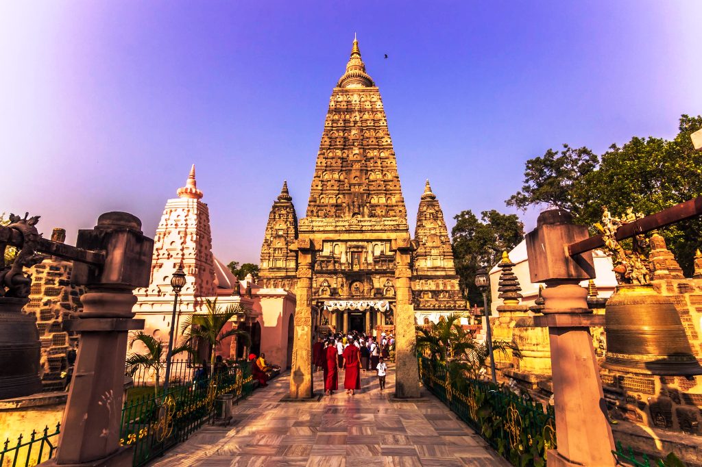 هزینه و ساعت بازدید از معبد ماهابودی هند